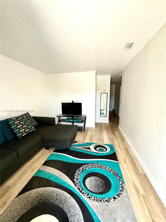 Vendido Recientemente: $750,000 (0 camas, 0 baños, 2760 Pies cuadrados)