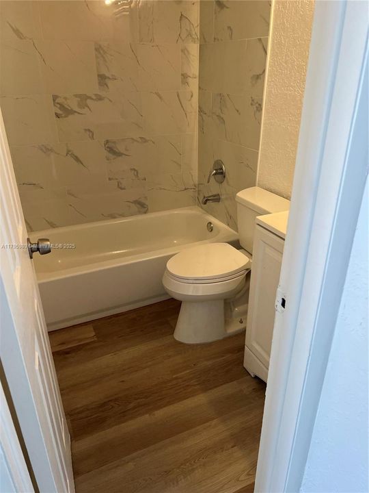 Vendido Recientemente: $750,000 (0 camas, 0 baños, 2760 Pies cuadrados)