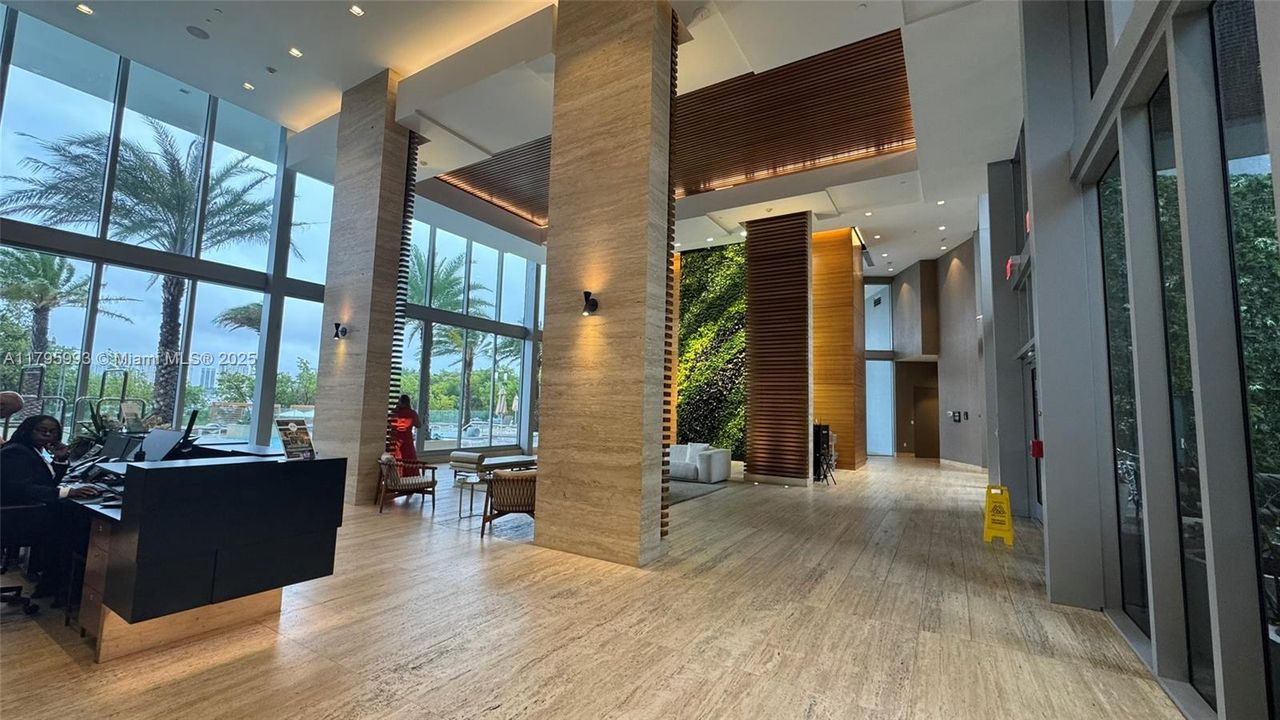 Recently Rented: $3,700 (2 beds, 2 baths, 1108 Square Feet)