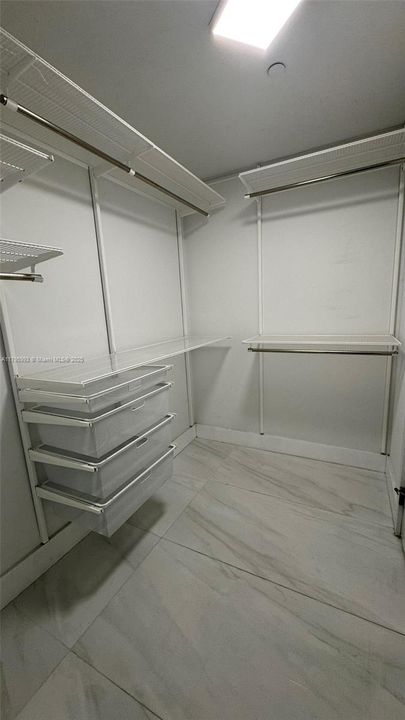 Recently Rented: $3,700 (2 beds, 2 baths, 1108 Square Feet)