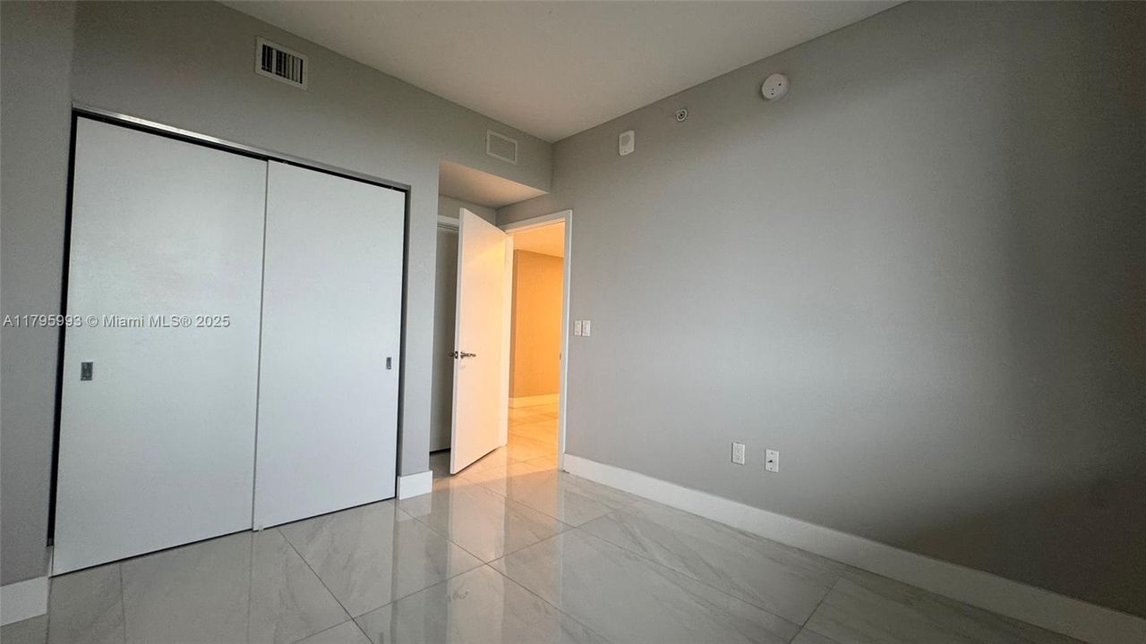 Recently Rented: $3,700 (2 beds, 2 baths, 1108 Square Feet)