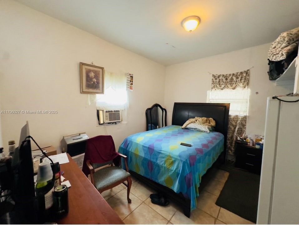 Recently Sold: $425,000 (3 beds, 2 baths, 1135 Square Feet)