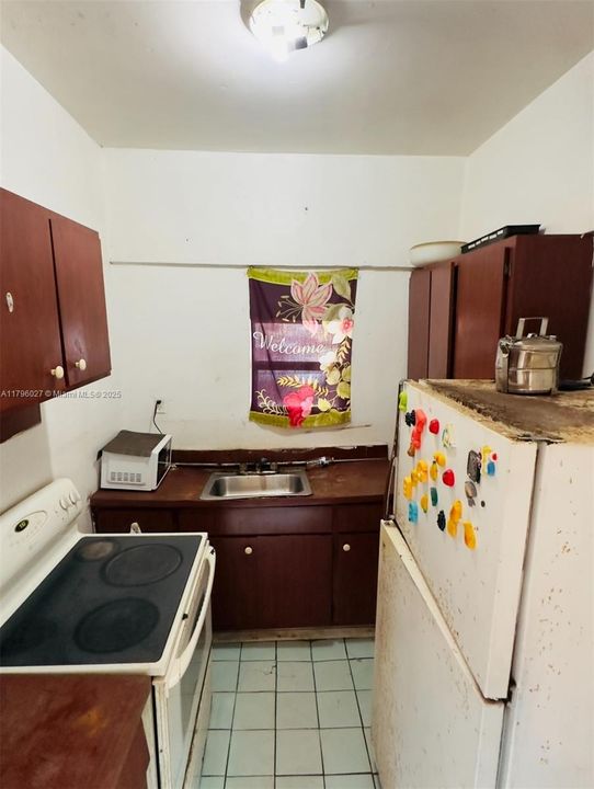 Recently Sold: $425,000 (3 beds, 2 baths, 1135 Square Feet)