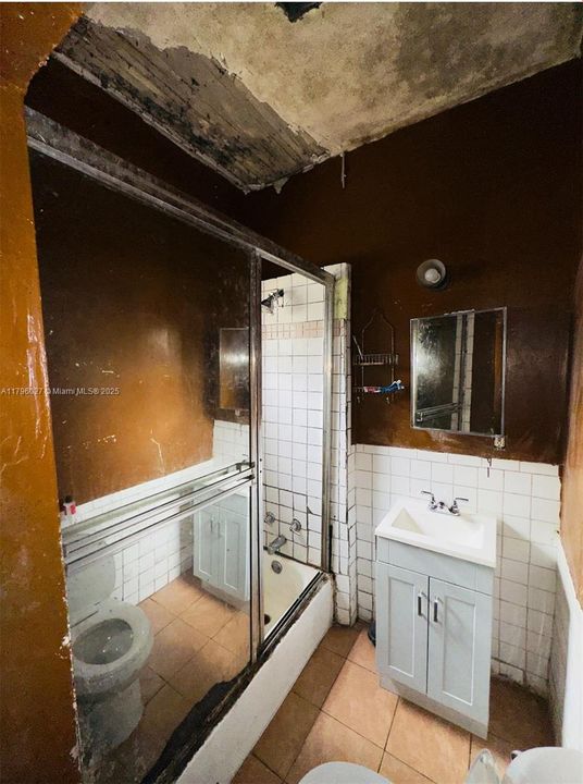 Recently Sold: $425,000 (3 beds, 2 baths, 1135 Square Feet)