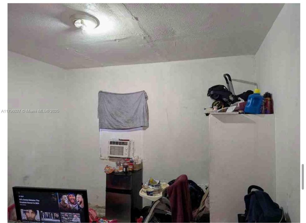 Recently Sold: $425,000 (3 beds, 2 baths, 1135 Square Feet)