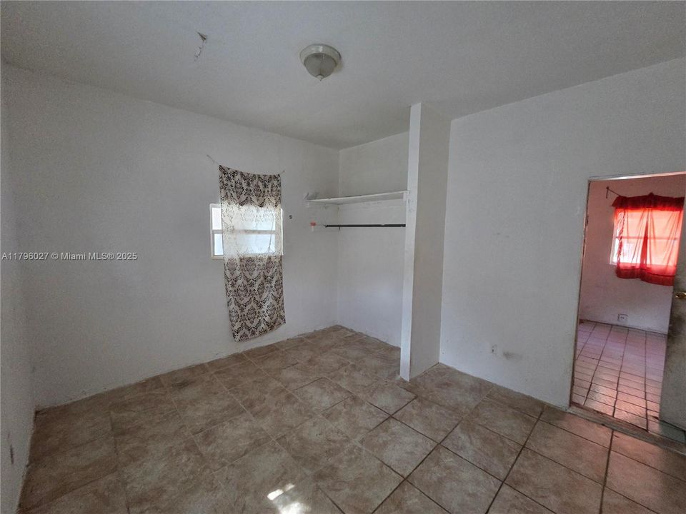 Recently Sold: $425,000 (3 beds, 2 baths, 1135 Square Feet)