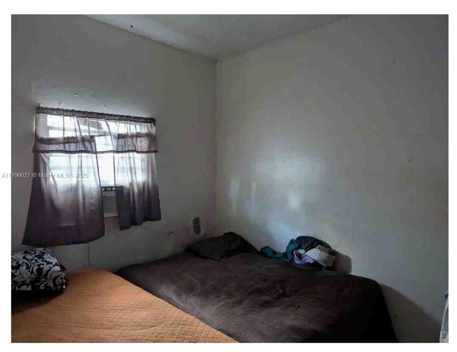 Recently Sold: $425,000 (3 beds, 2 baths, 1135 Square Feet)