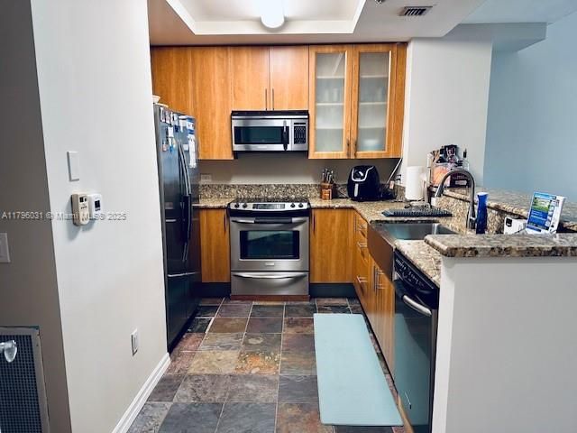 For Sale: $399,995 (2 beds, 2 baths, 1261 Square Feet)