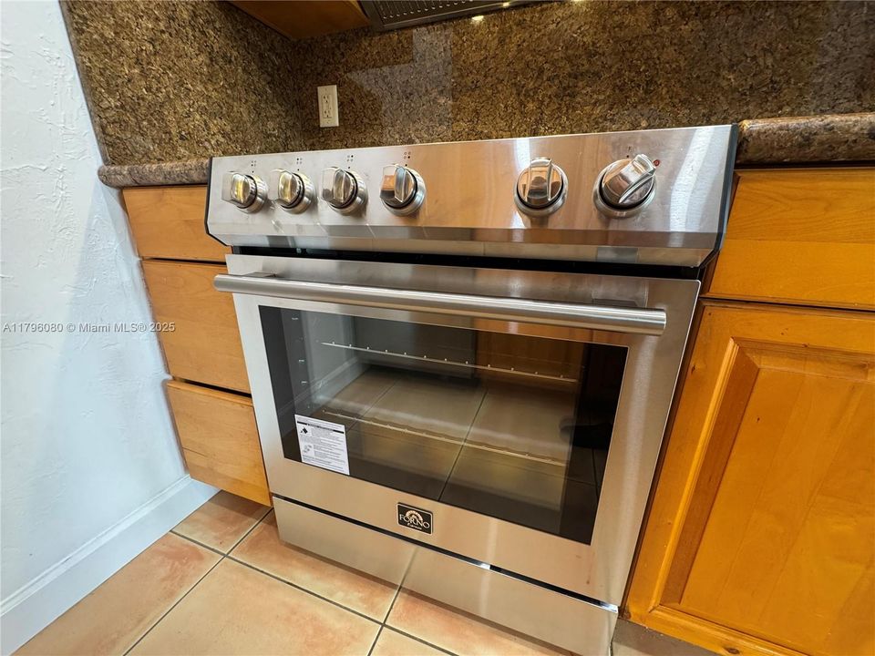 Brand new stainless steel stove