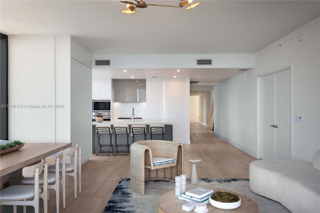 Active With Contract: $3,300,000 (3 beds, 4 baths, 2315 Square Feet)