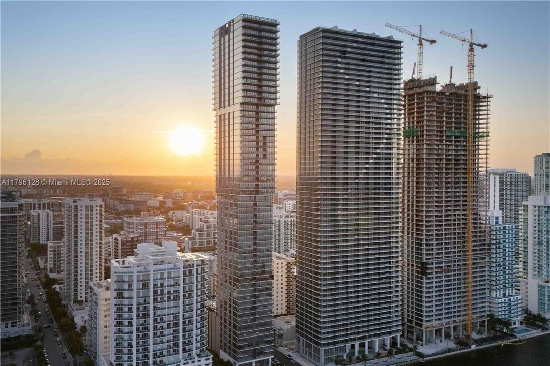 Active With Contract: $3,300,000 (3 beds, 4 baths, 2315 Square Feet)