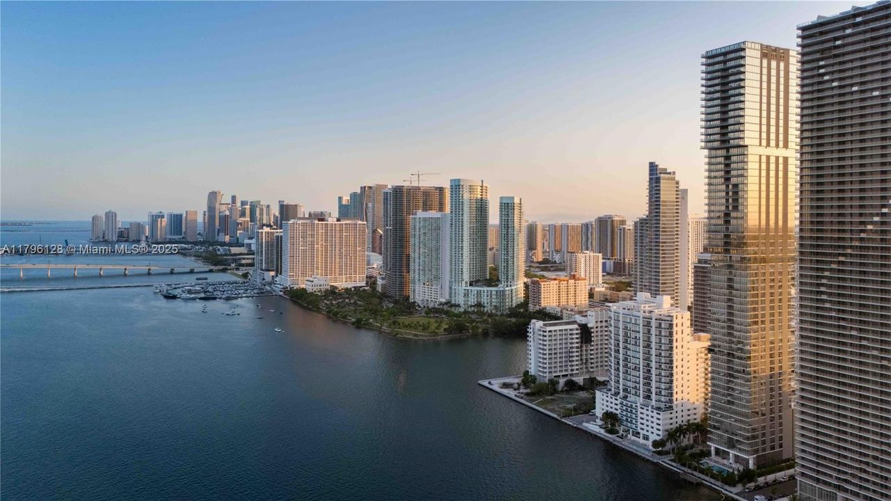 Active With Contract: $3,300,000 (3 beds, 4 baths, 2315 Square Feet)