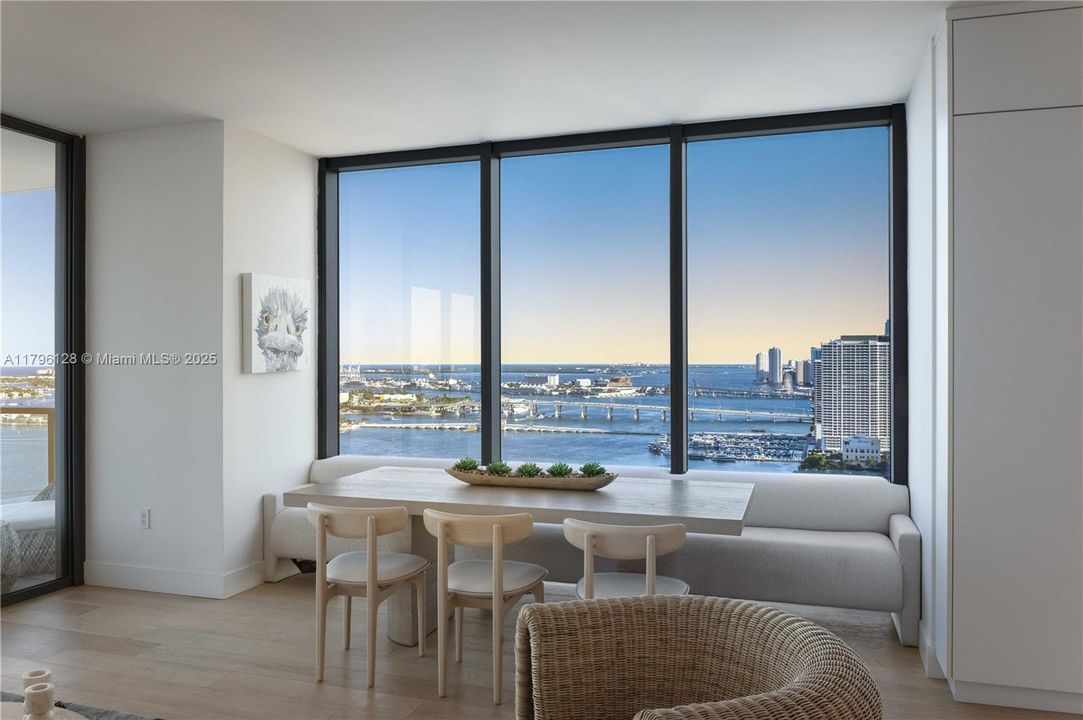 Active With Contract: $3,300,000 (3 beds, 4 baths, 2315 Square Feet)