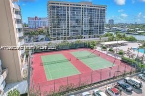 Recently Sold: $269,000 (1 beds, 1 baths, 870 Square Feet)