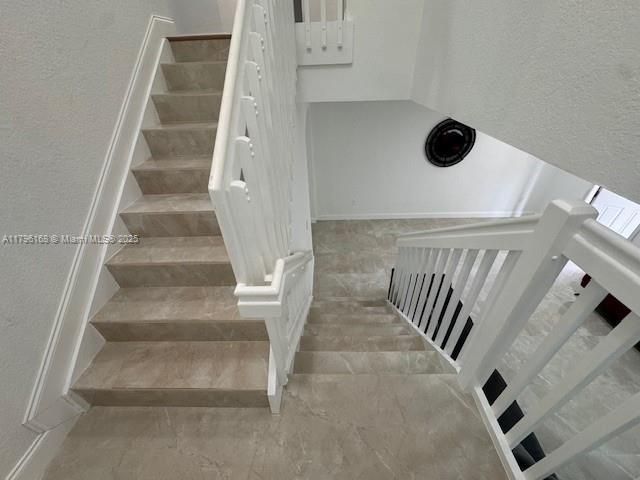 Recently Rented: $5,500 (6 beds, 4 baths, 3572 Square Feet)