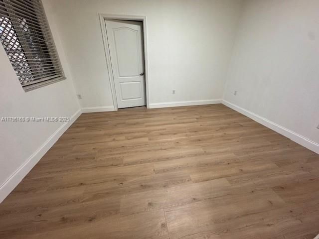 Recently Rented: $5,500 (6 beds, 4 baths, 3572 Square Feet)