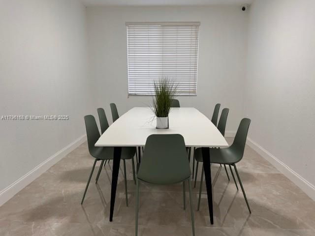 Recently Rented: $5,500 (6 beds, 4 baths, 3572 Square Feet)