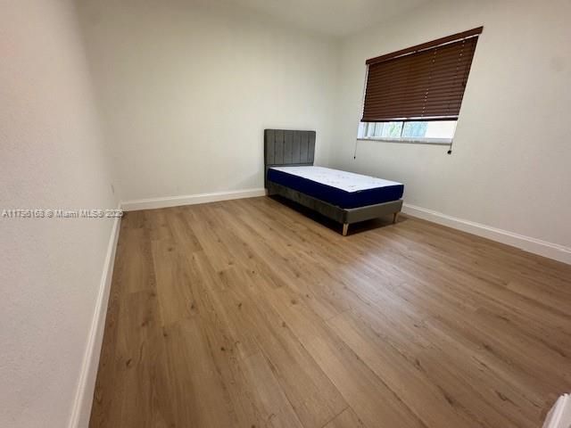 Recently Rented: $5,500 (6 beds, 4 baths, 3572 Square Feet)