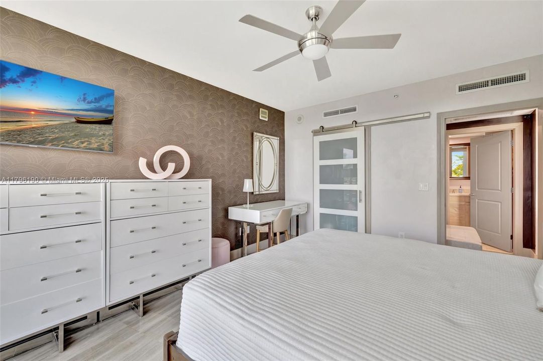 For Sale: $1,175,000 (2 beds, 2 baths, 1470 Square Feet)