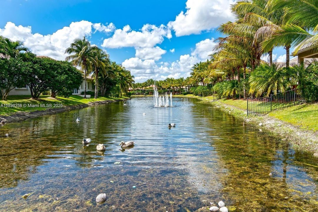 Recientemente alquilado: $17,000 (5 camas, 4 baños, 4056 Pies cuadrados)