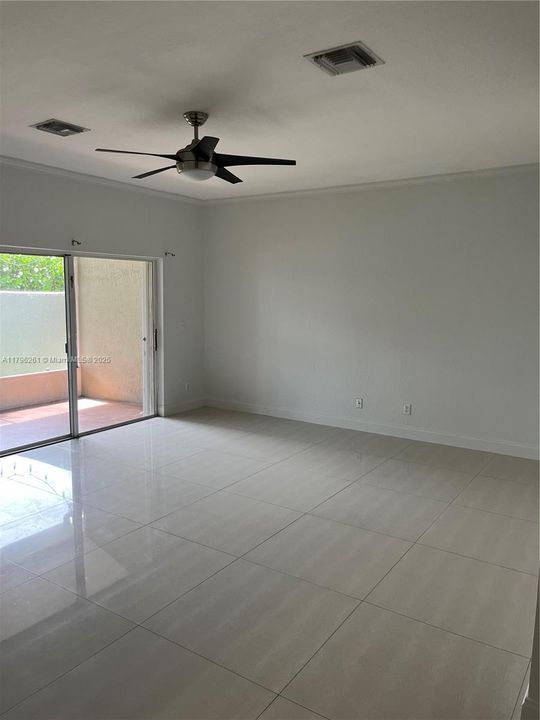 Recently Rented: $3,675 (3 beds, 2 baths, 1785 Square Feet)
