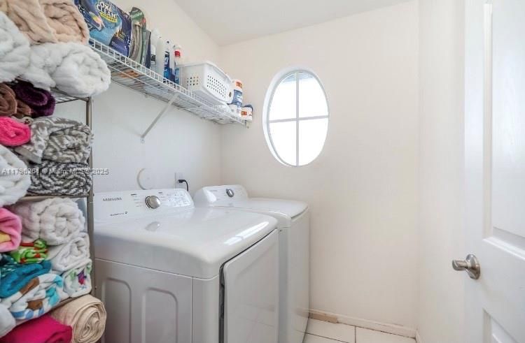 Recently Rented: $3,675 (3 beds, 2 baths, 1785 Square Feet)