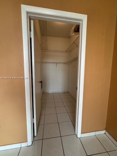 Active With Contract: $229,900 (2 beds, 2 baths, 840 Square Feet)