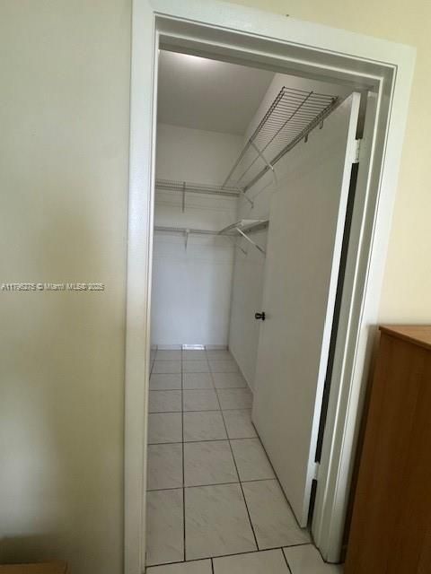 Active With Contract: $229,900 (2 beds, 2 baths, 840 Square Feet)