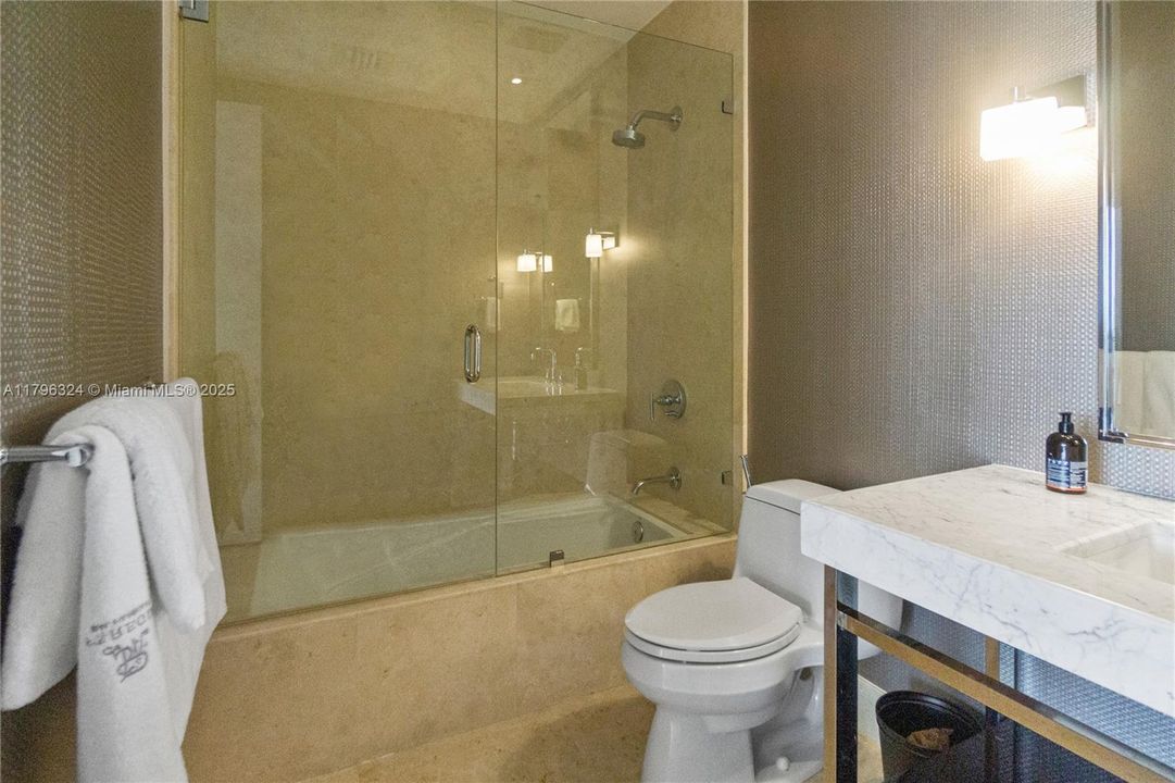En Venta: $3,990,000 (2 camas, 2 baños, 1599 Pies cuadrados)