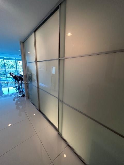 For Sale: $405,000 (0 beds, 1 baths, 779 Square Feet)