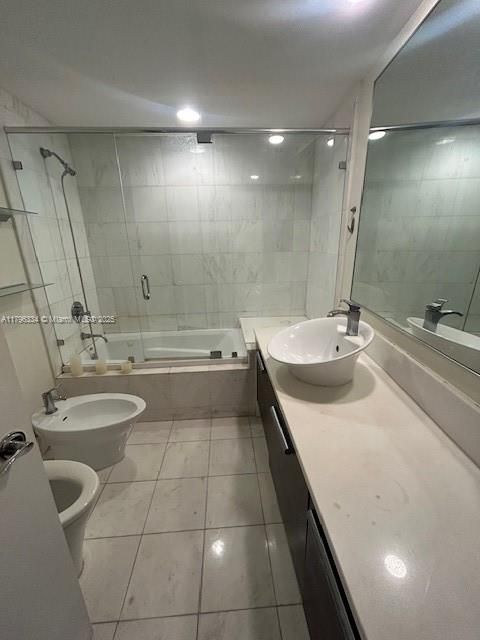 For Sale: $405,000 (0 beds, 1 baths, 779 Square Feet)