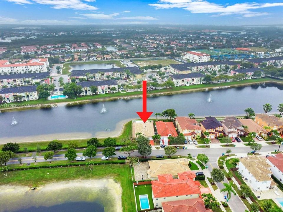 Recently Sold: $930,000 (4 beds, 3 baths, 1985 Square Feet)