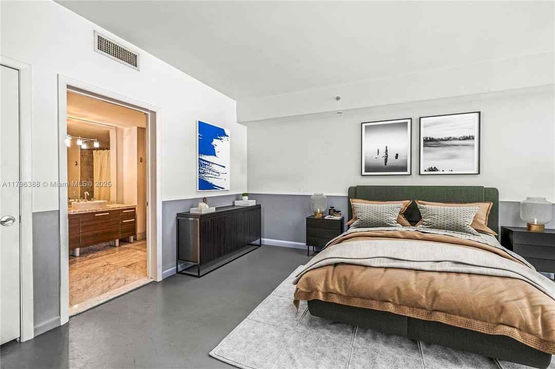 For Sale: $334,900 (1 beds, 1 baths, 978 Square Feet)