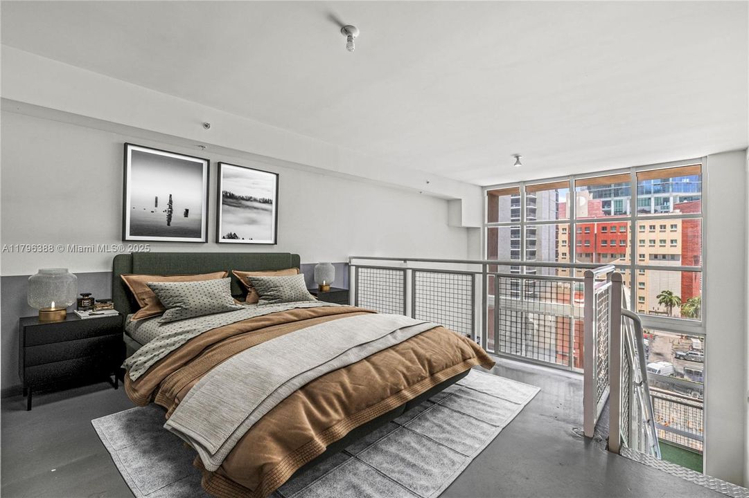 For Sale: $334,900 (1 beds, 1 baths, 978 Square Feet)