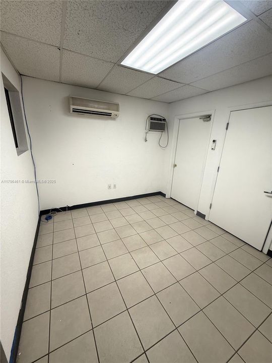 最近租的: $23 (0 贝兹, 0 浴室, 0 平方英尺)