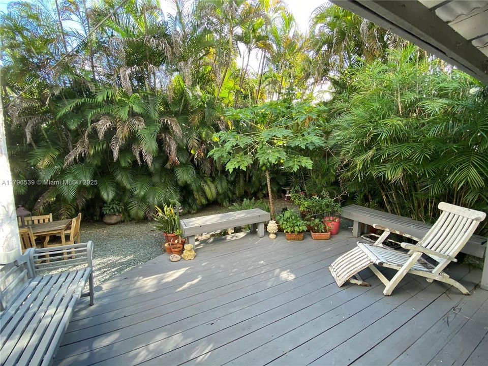 Recently Rented: $5,150 (3 beds, 2 baths, 1288 Square Feet)