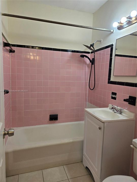 Recently Sold: $1,690,000 (0 beds, 0 baths, 5604 Square Feet)