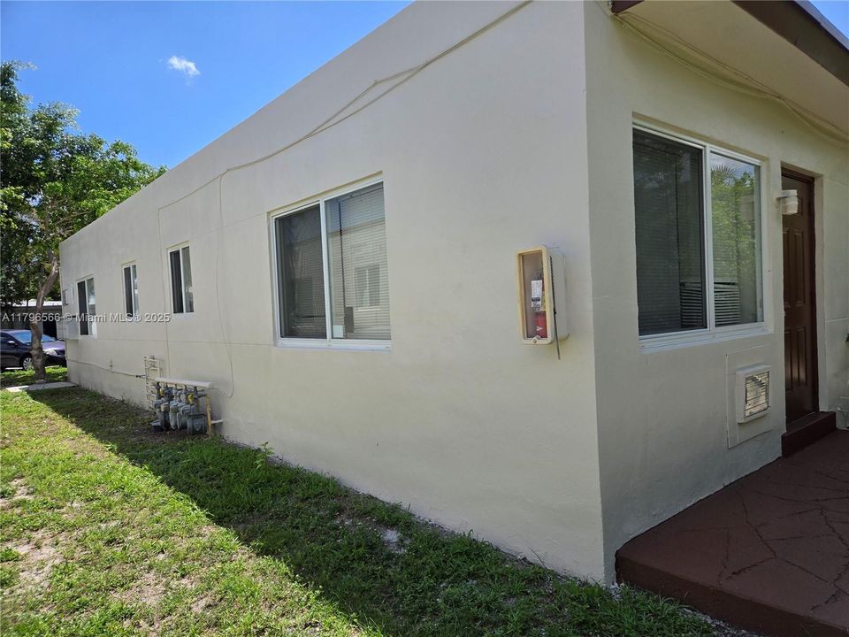 Recently Sold: $1,690,000 (0 beds, 0 baths, 5604 Square Feet)