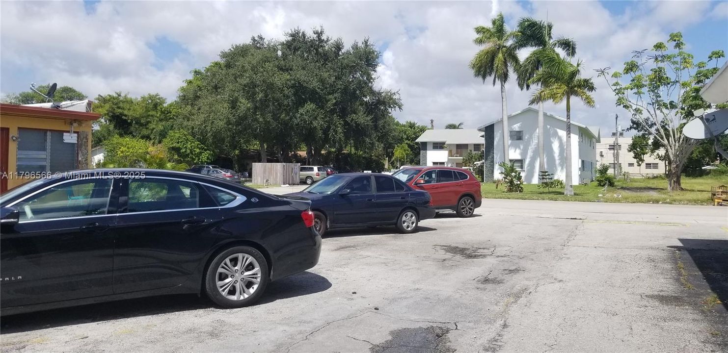 Recently Sold: $1,690,000 (0 beds, 0 baths, 5604 Square Feet)