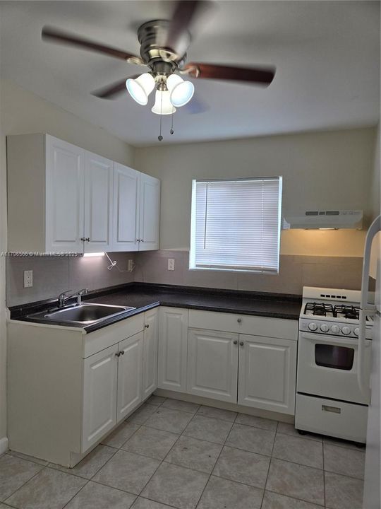 Recently Sold: $1,690,000 (0 beds, 0 baths, 5604 Square Feet)