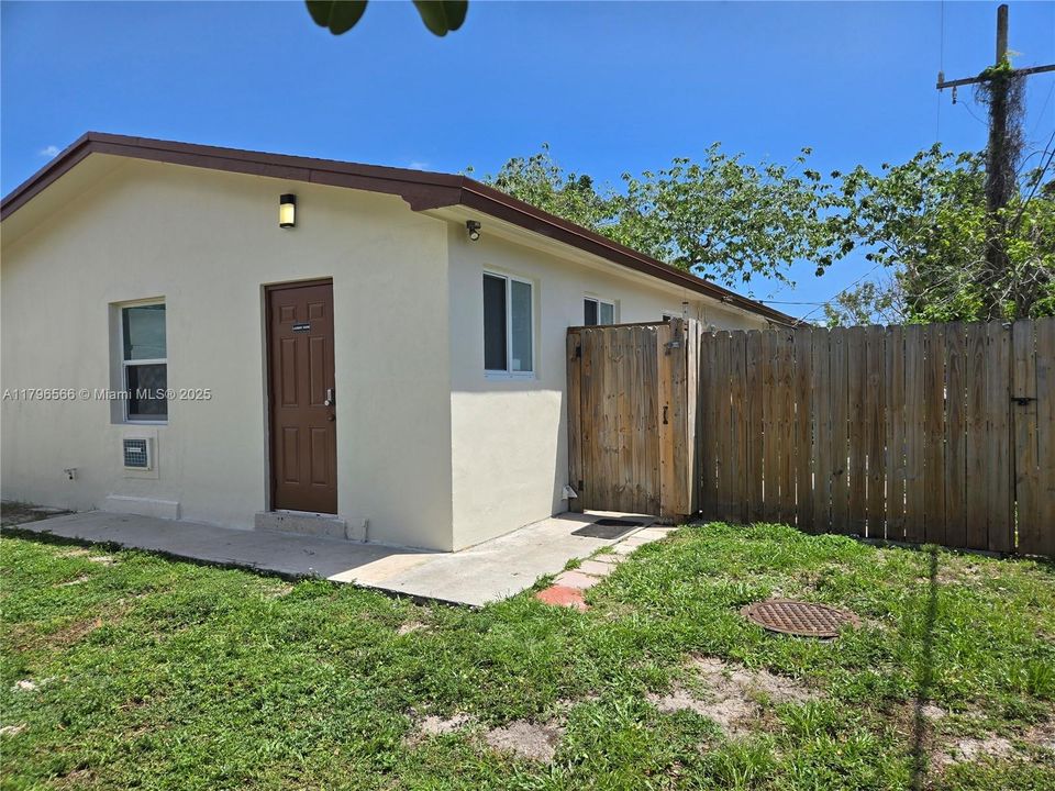 Recently Sold: $1,690,000 (0 beds, 0 baths, 5604 Square Feet)