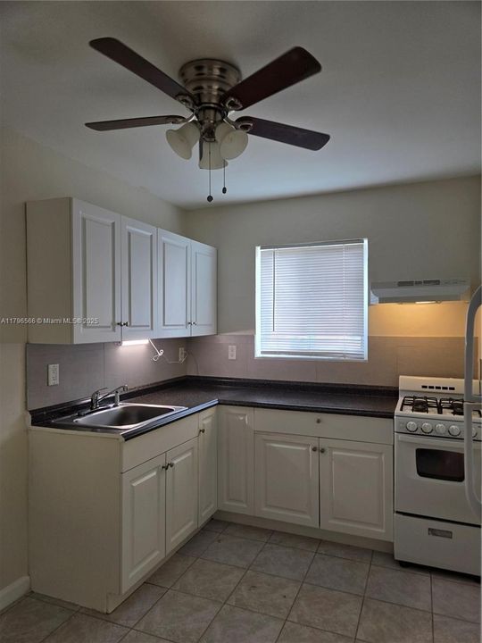 Recently Sold: $1,690,000 (0 beds, 0 baths, 5604 Square Feet)