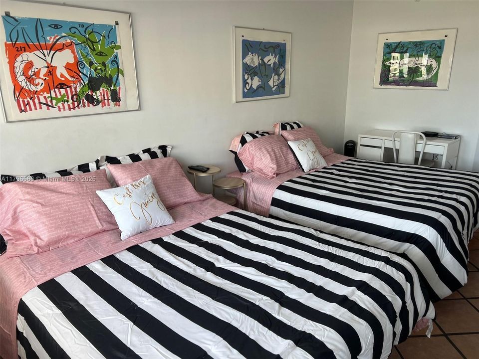 待售: $380,000 (1 贝兹, 1 浴室, 515 平方英尺)