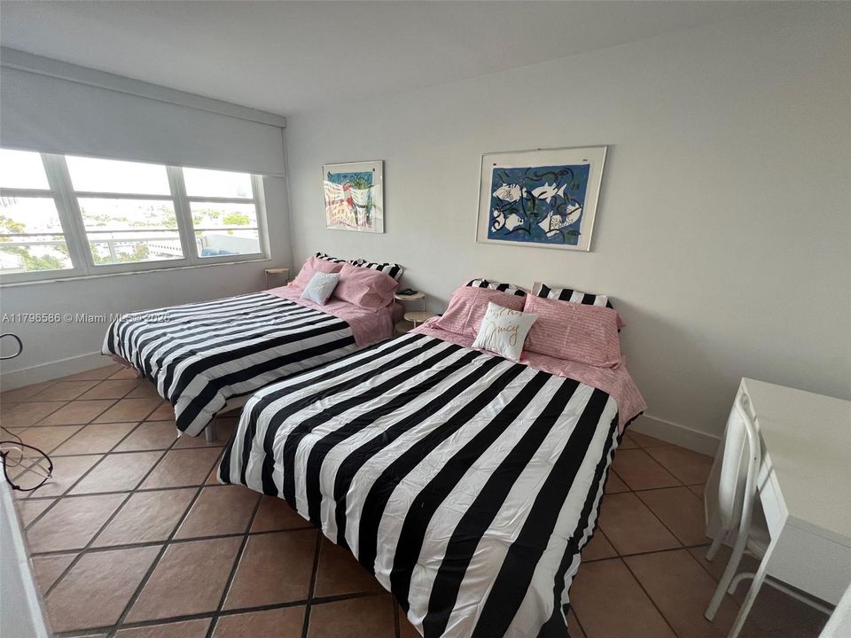 待售: $380,000 (1 贝兹, 1 浴室, 515 平方英尺)