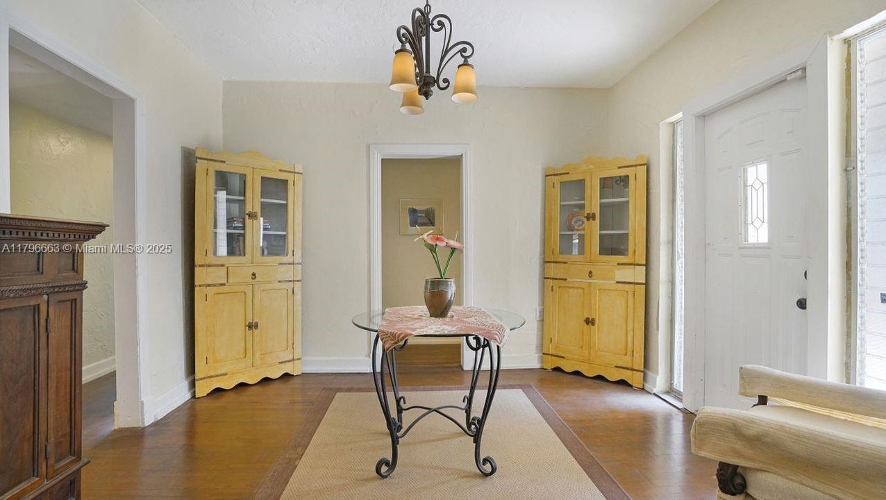 For Sale: $2,450,000 (5 beds, 4 baths, 3452 Square Feet)