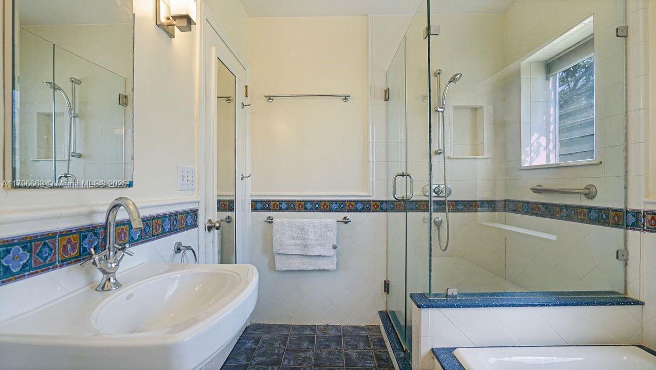For Sale: $2,450,000 (5 beds, 4 baths, 3452 Square Feet)