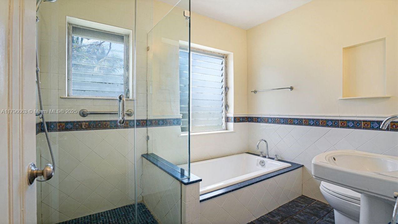 For Sale: $2,450,000 (5 beds, 4 baths, 3452 Square Feet)