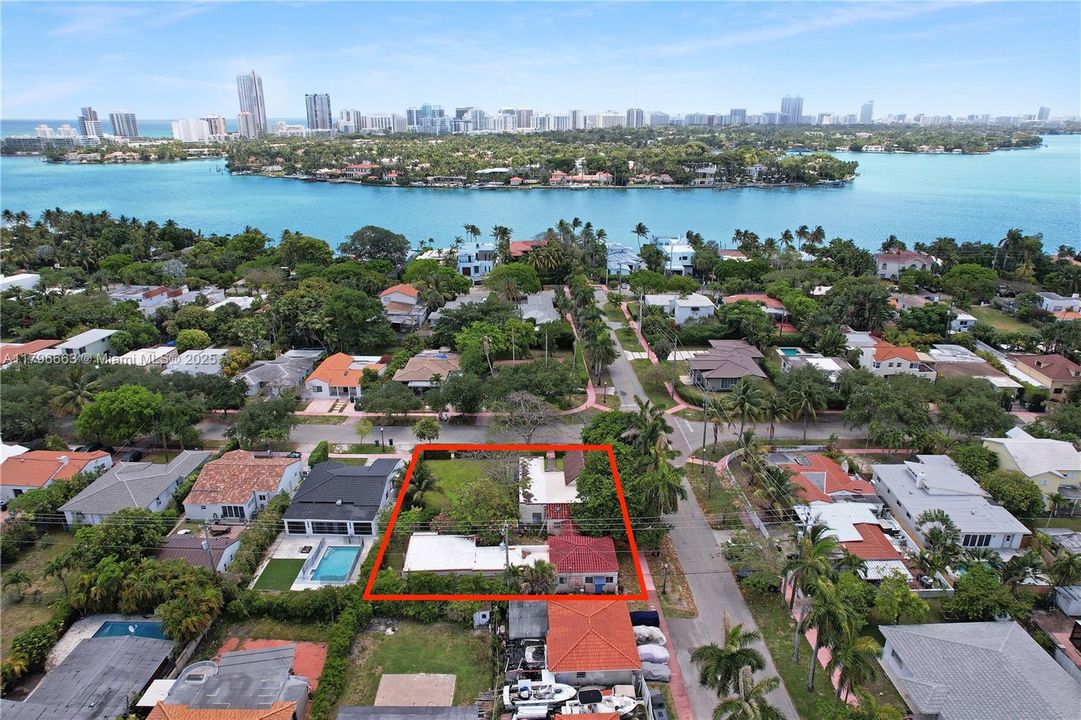 For Sale: $2,450,000 (5 beds, 4 baths, 3452 Square Feet)