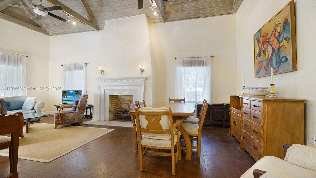 For Sale: $2,450,000 (5 beds, 4 baths, 3452 Square Feet)