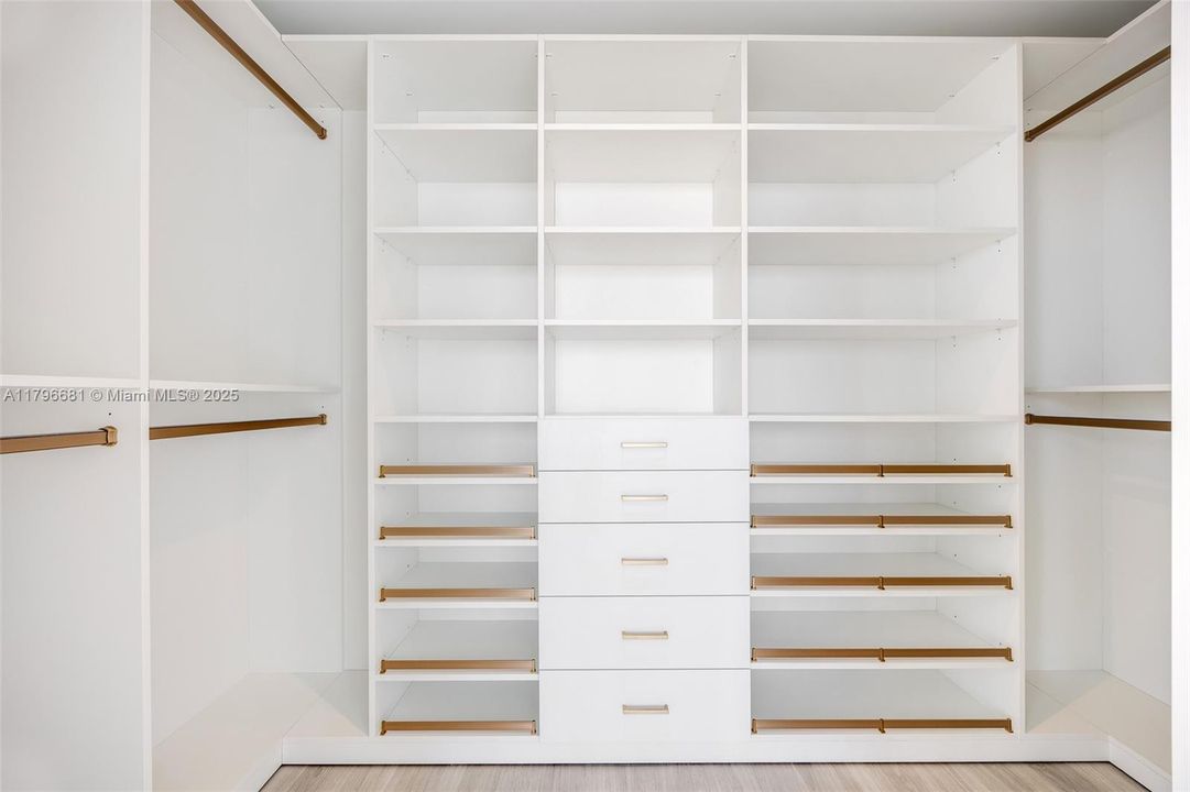 Primary Bed Closet